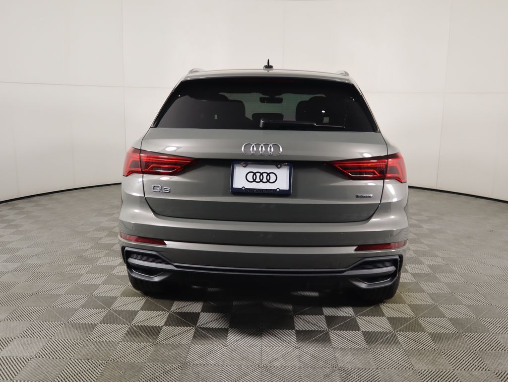 Thumbnail: 2025 Audi Q3 - 6