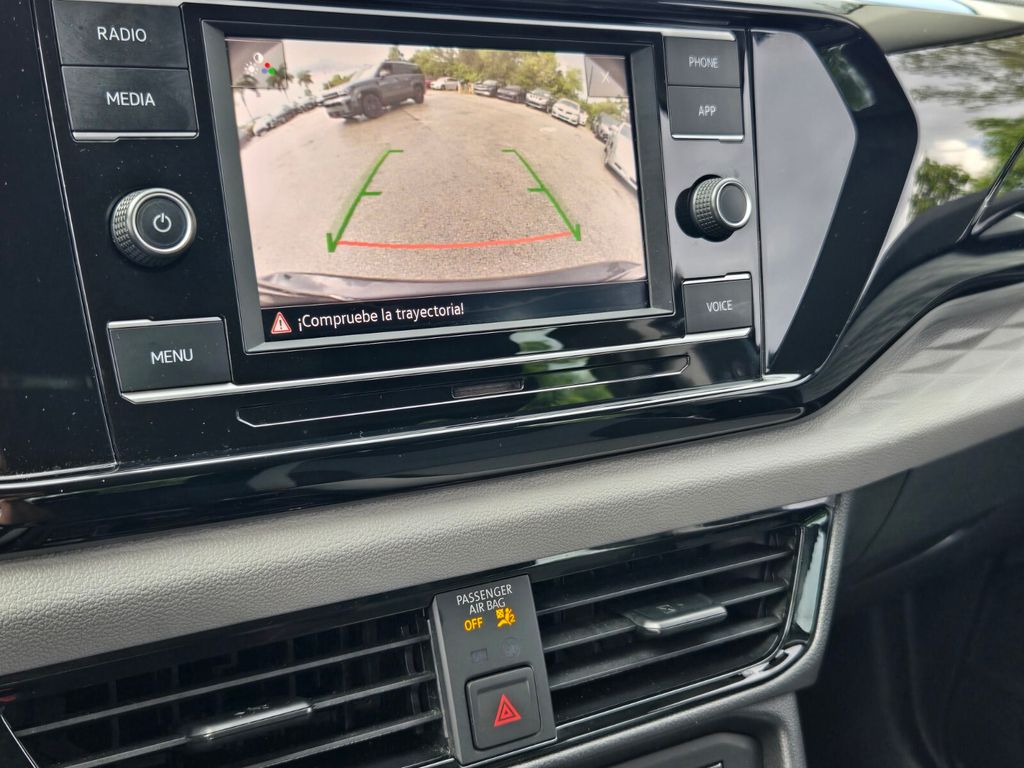 2022 Volkswagen Taos - $16,500