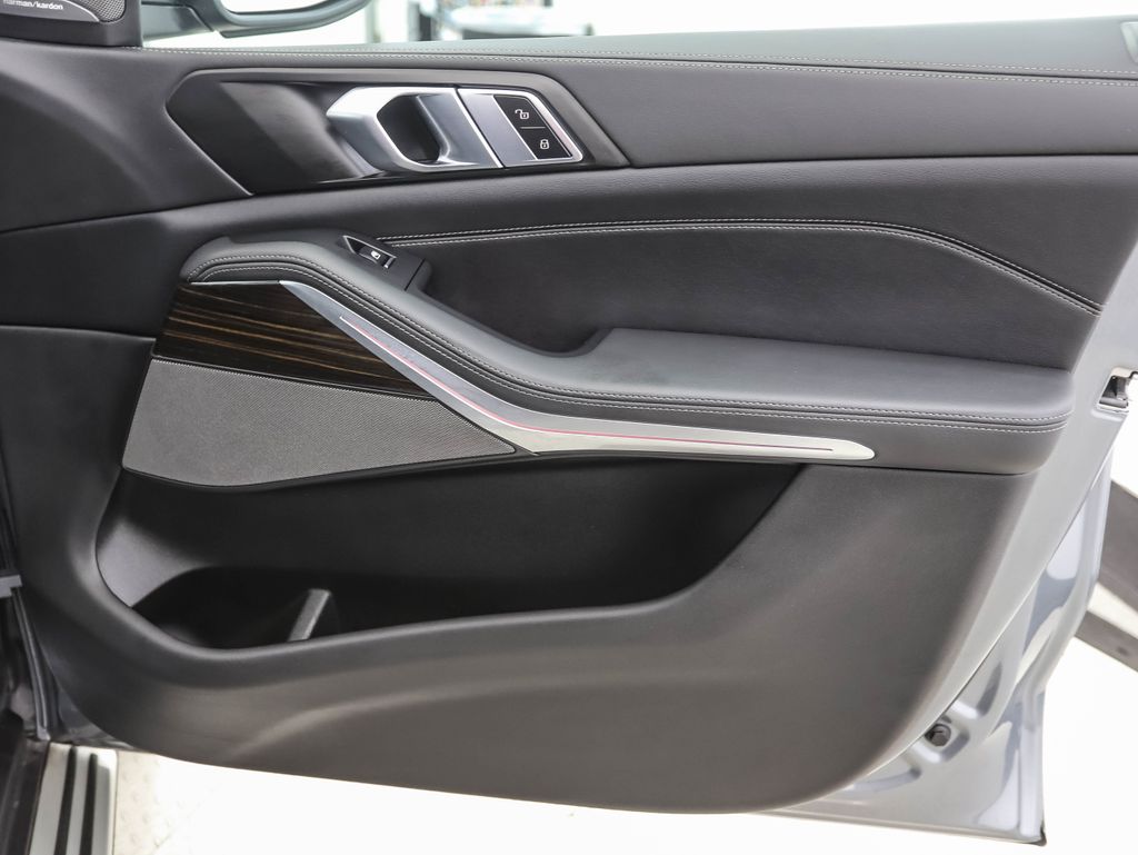 Thumbnail: 2025 BMW X5 - 28