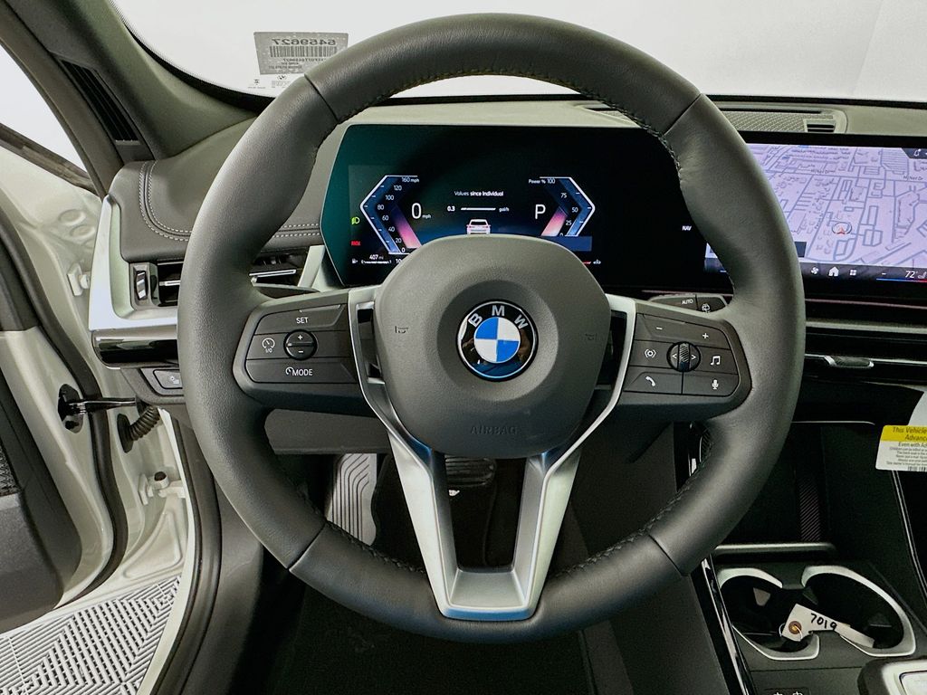 Thumbnail: 2026 BMW X1 - 10