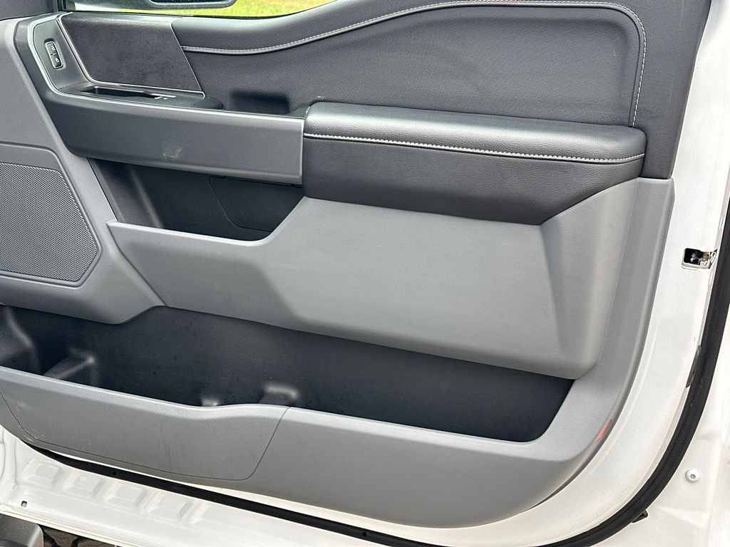 Used 2025 White Ford XLT image 14