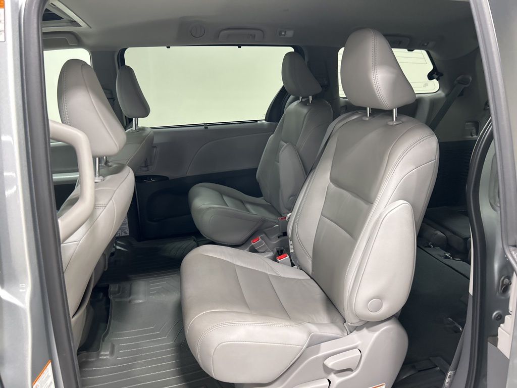used 2020 Toyota Sienna car, priced at $29,914