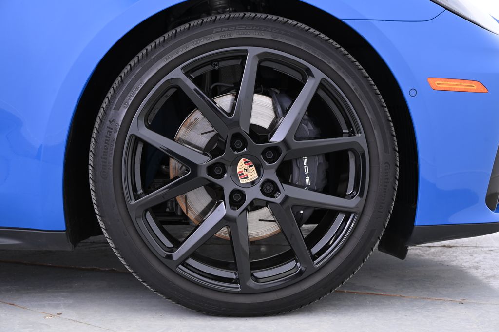 Thumbnail: 2024 Porsche Panamera - 18