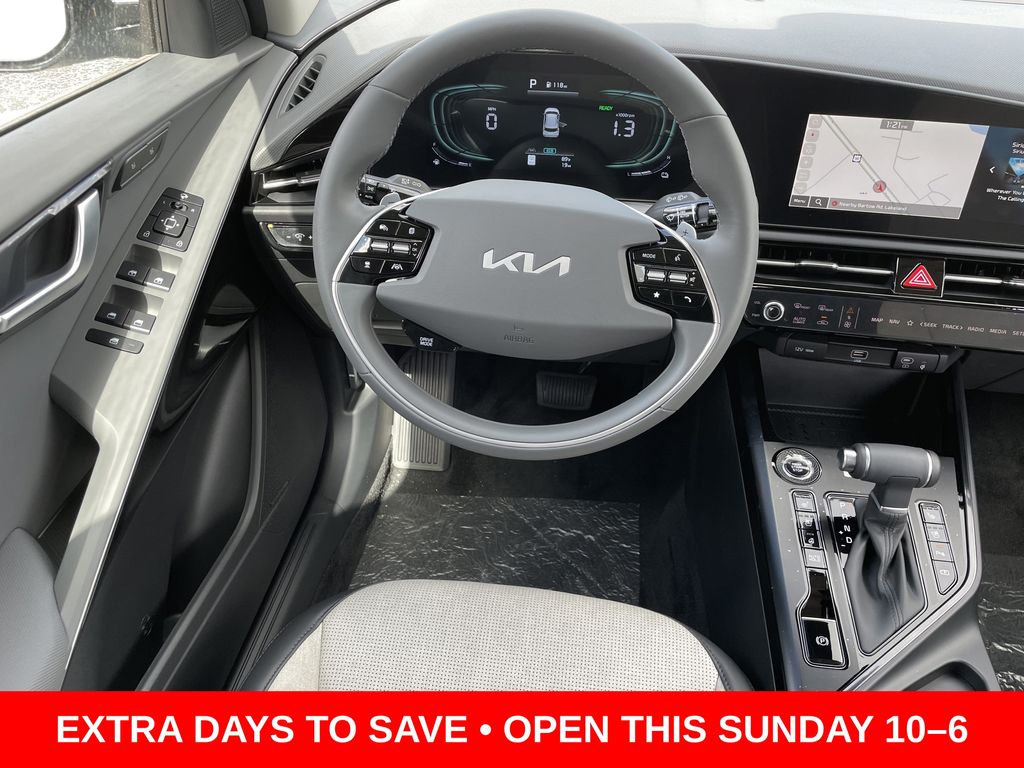 new 2025 Kia Niro car, priced at $27,646