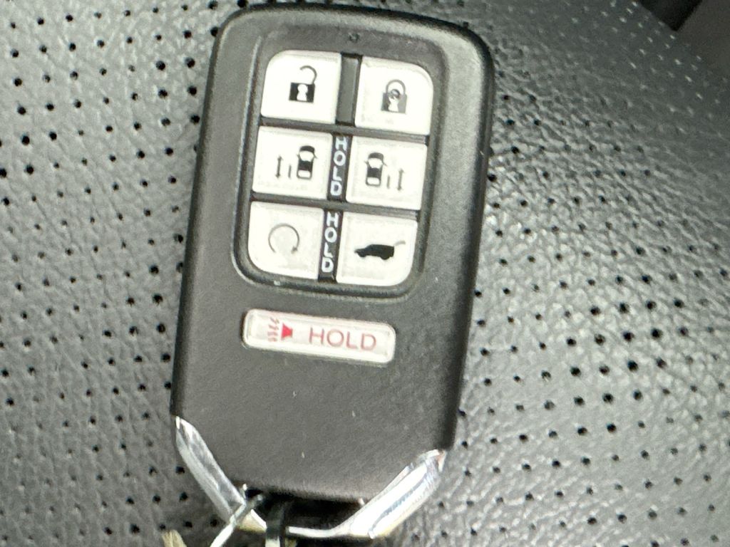 Used Car 2022 Honda Odyssey  Elite For Sale Under $40,000 In Austin, Texas