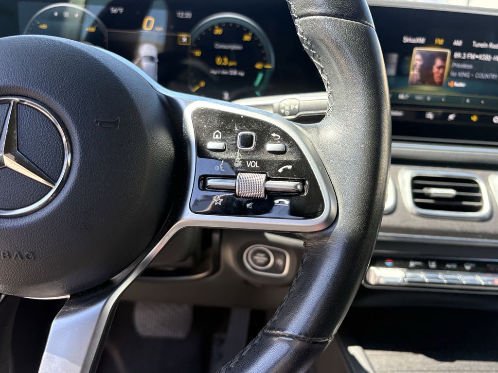 Used 2022 Obsidian Black Metallic Mercedes-Benz GLE 350 image 17