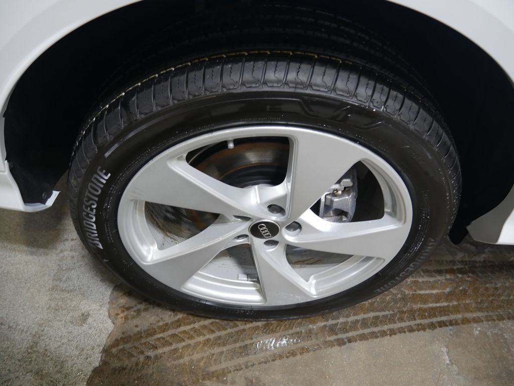 Thumbnail: 2025 Audi Q5 - 14