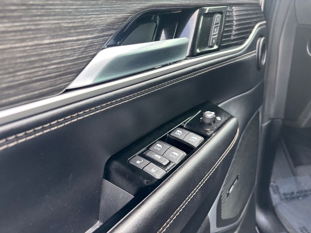 Used Car 2023 Jeep Wagoneer  Series Ii For Sale Under $60,000 In Austin, Texas