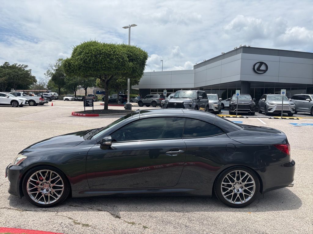 Thumbnail: 2010 Lexus IS - 2