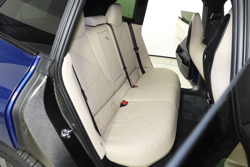 Thumbnail: 2023 BMW iX - 19