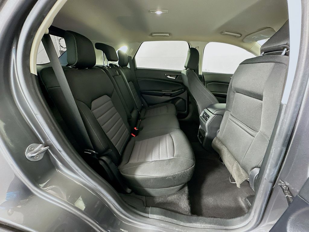 Thumbnail: 2022 Ford Edge - 26