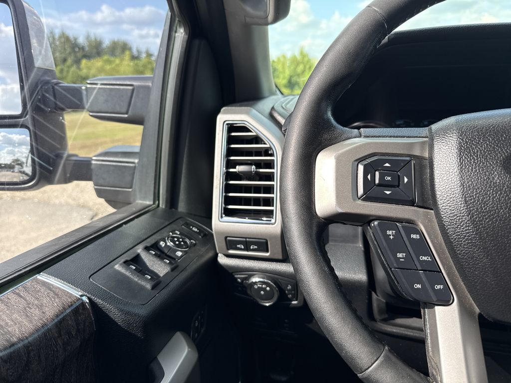 2017 Ford F-250SD Lariat Black at Autostrade
