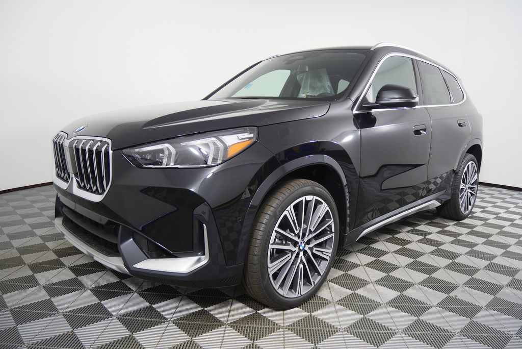 Thumbnail: 2026 BMW X1 - 8