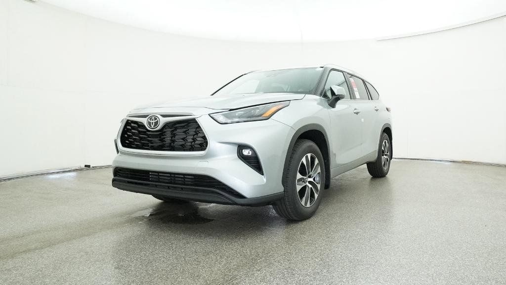 Thumbnail: 2025 Toyota Highlander - 30