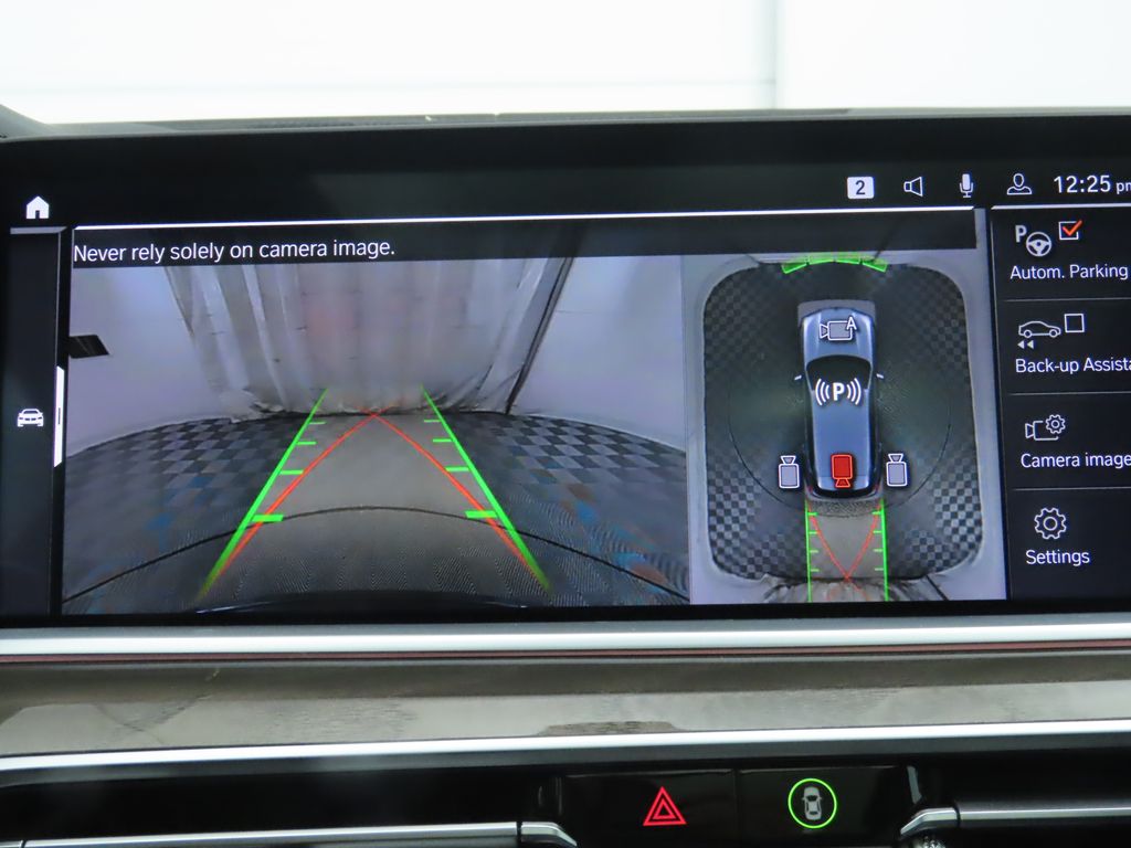 Thumbnail: 2023 BMW X5 - 16