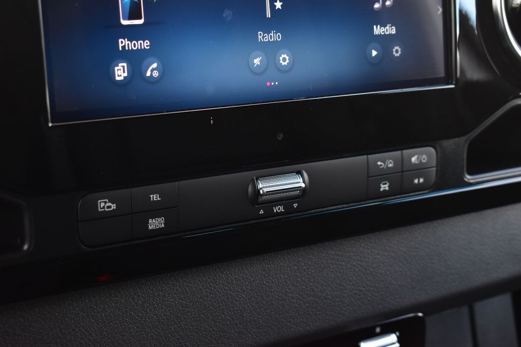 Thumbnail: 2025 Mercedes-Benz Sprinter - 19