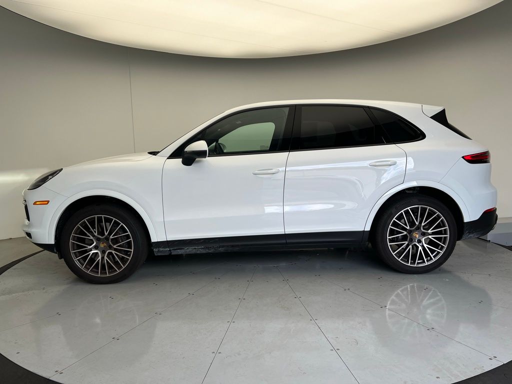 Thumbnail: 2023 Porsche Cayenne - 2