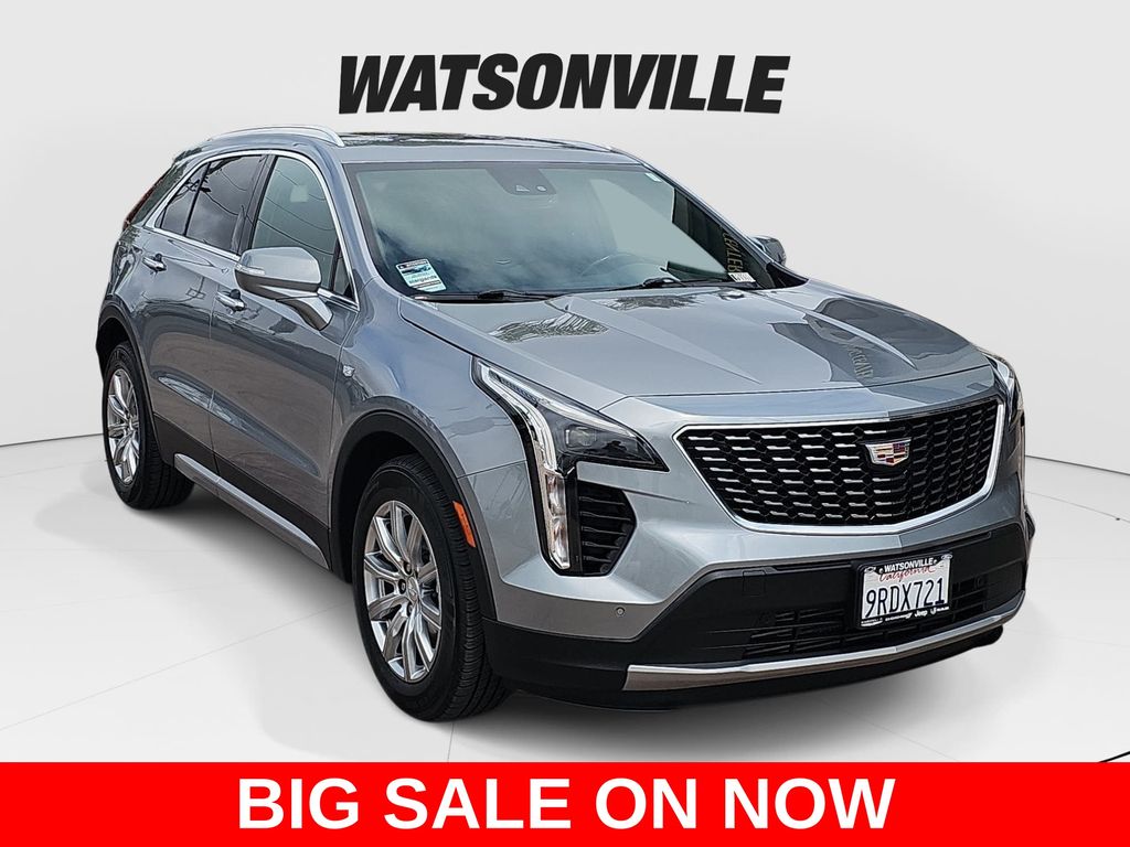 Argent Silver Metallic 2023 Cadillac XT4 SUV / Crossover Front-Wheel Drive 9-Speed Automatic