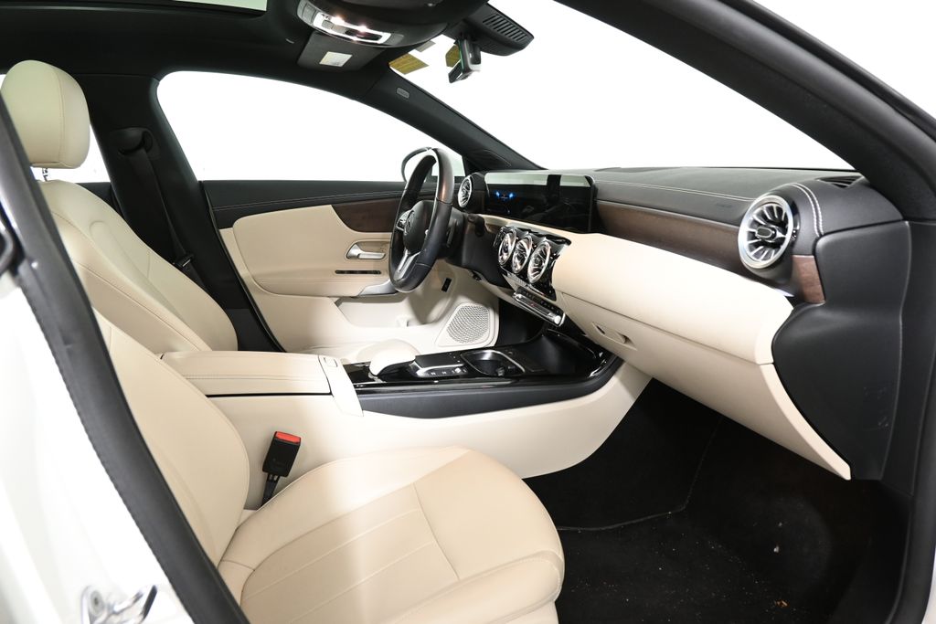 2022 Mercedes-Benz CLA 250 26