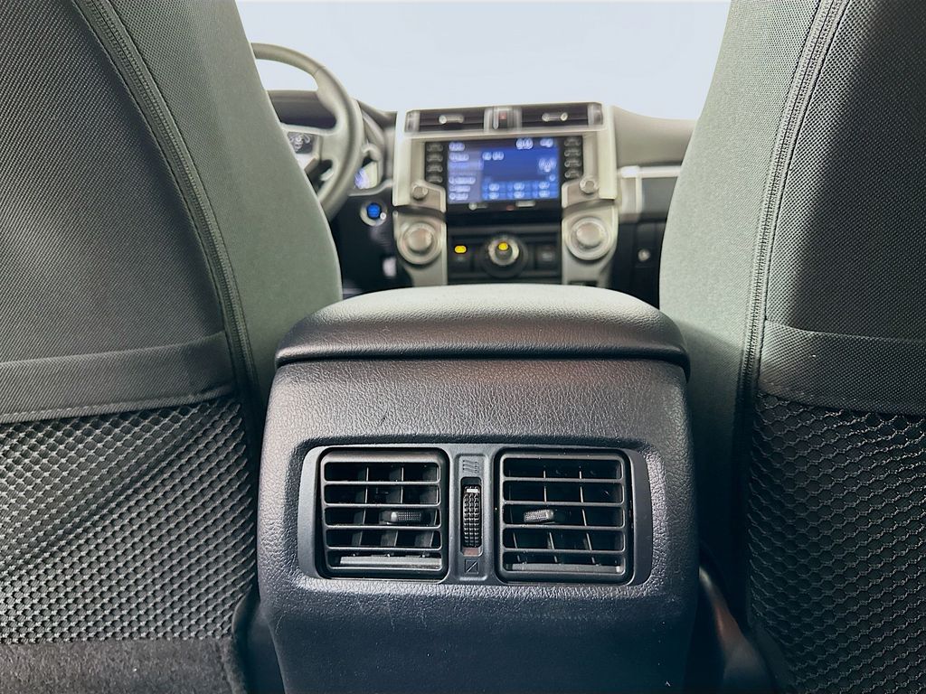 2023 Toyota 4Runner SR5 24