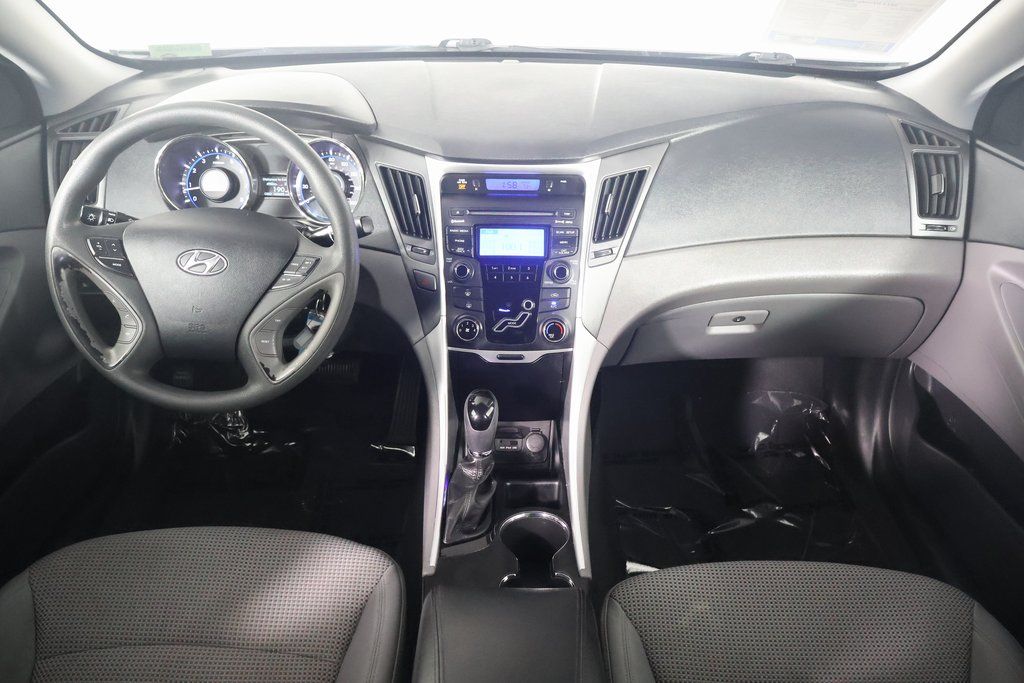 2012 Hyundai Sonata GLS 8