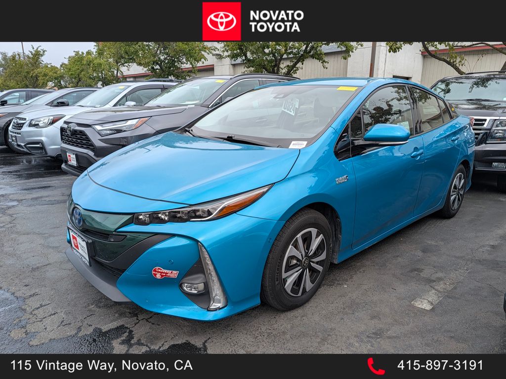 2017 Toyota Prius Prime Advanced    