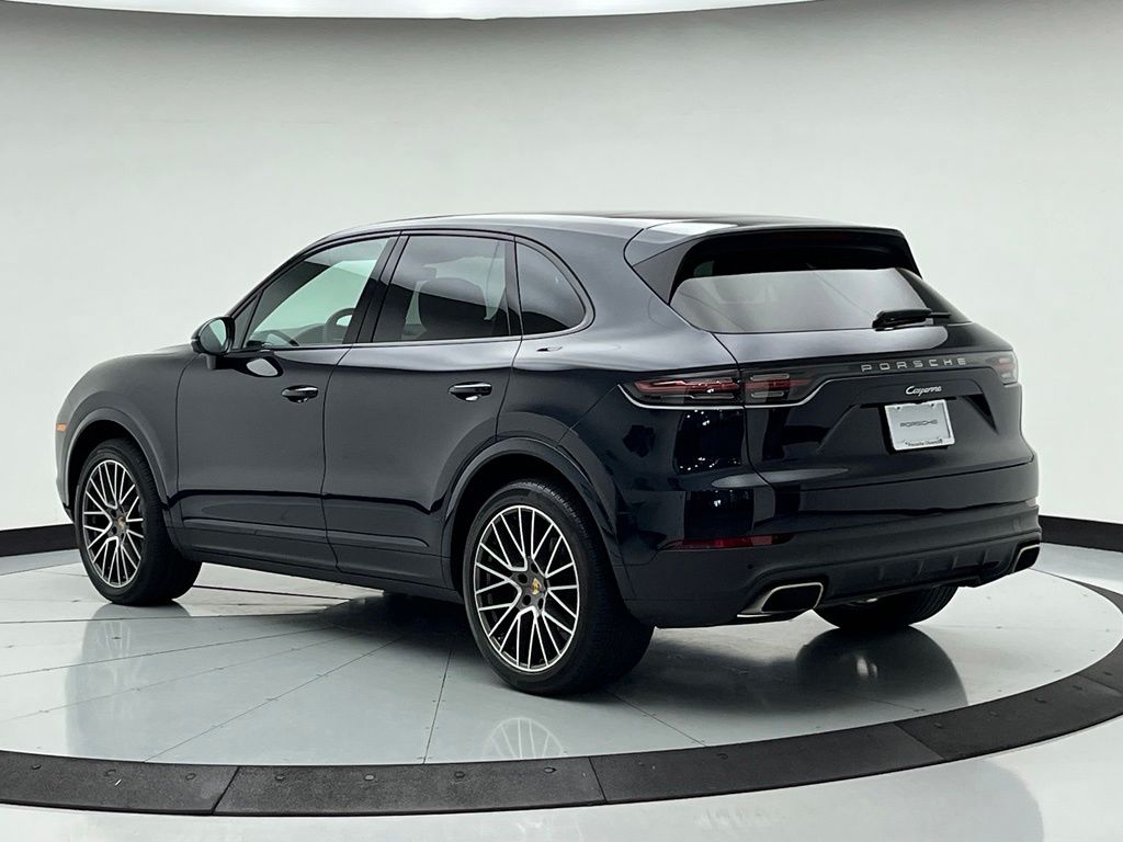 Thumbnail: 2023 Porsche Cayenne - 3