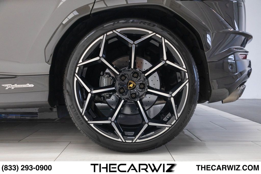 2023 Lamborghini Urus