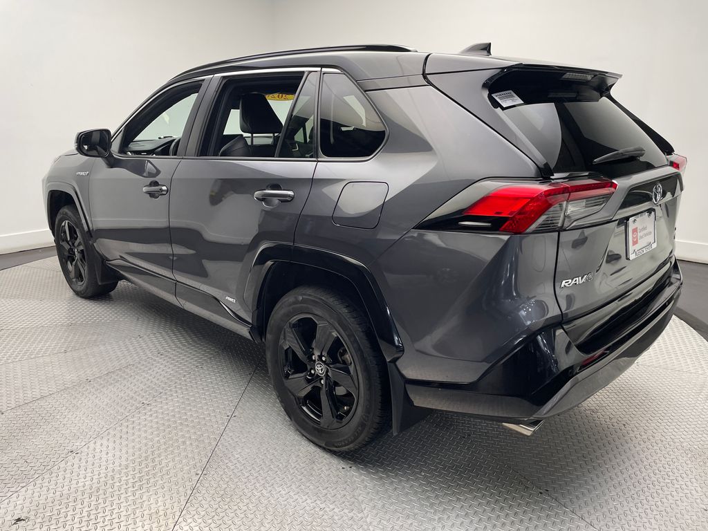 2020 Toyota RAV4 XSE 7