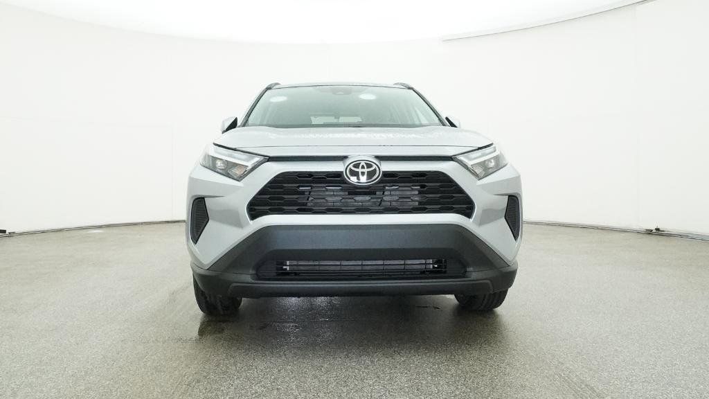 Thumbnail: 2025 Toyota RAV4 - 31