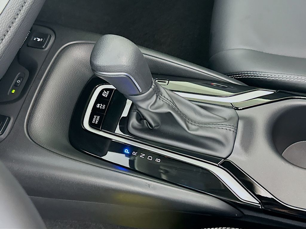 Thumbnail: 2025 Toyota Corolla - 17