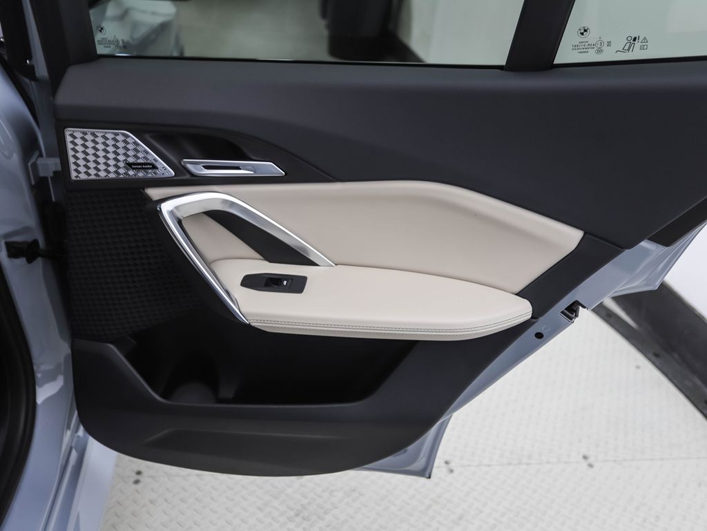 Thumbnail: 2025 BMW X2 - 23