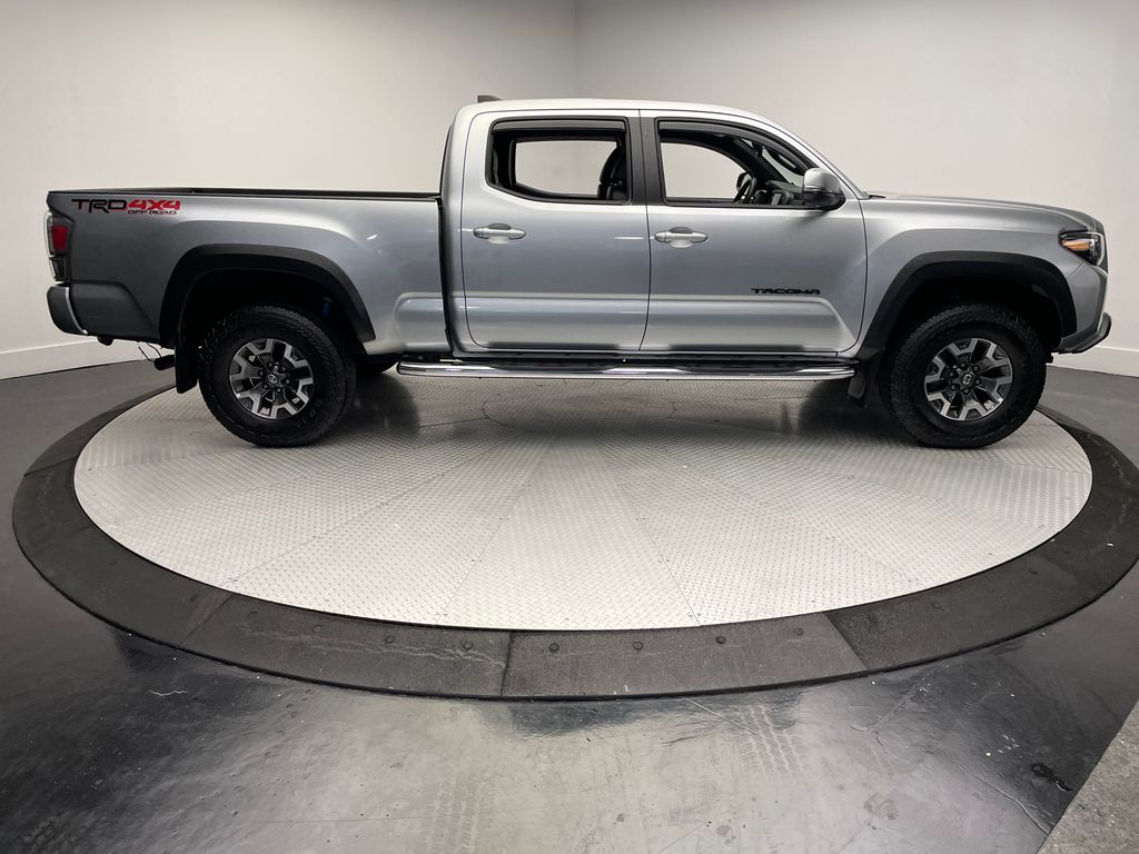 Thumbnail: 2022 Toyota Tacoma - 4