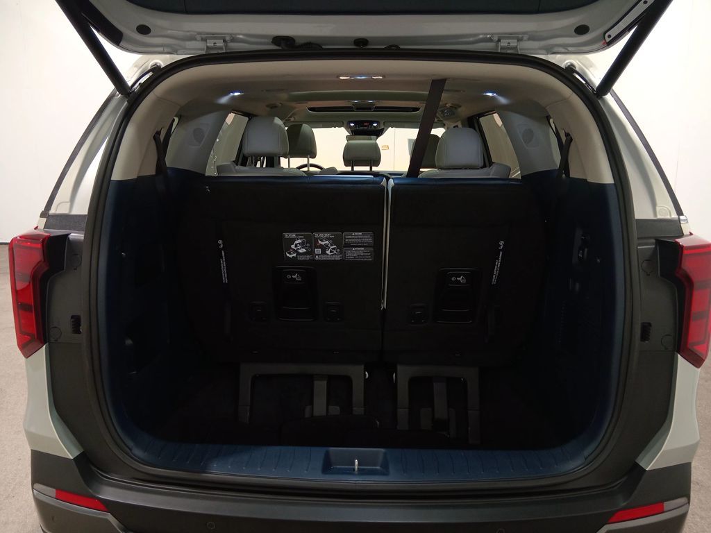 2025 Kia Carnival MPV SX