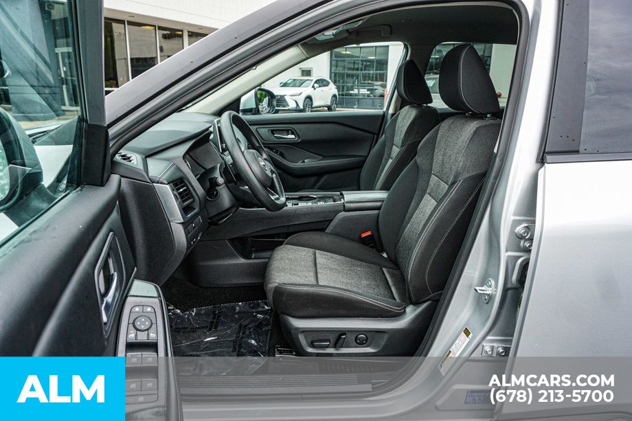 Used 2024 Silver Nissan SV image 19