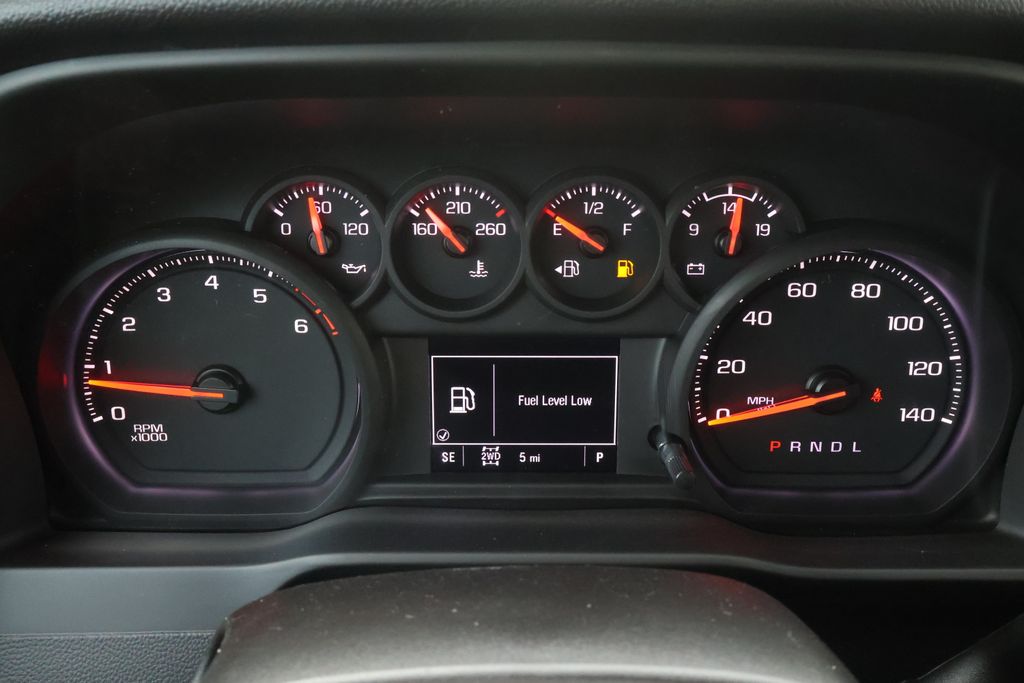 Thumbnail: 2026 Chevrolet Silverado 2500 - 21