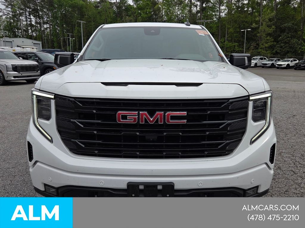 Used 2024 White GMC Elevation image 3