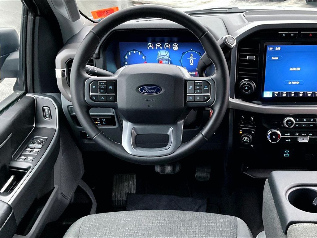 View vehicle photo 5