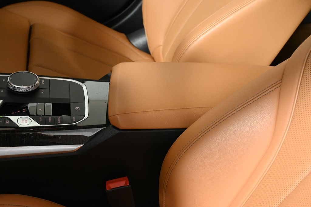 Thumbnail: 2023 BMW 3 Series - 25