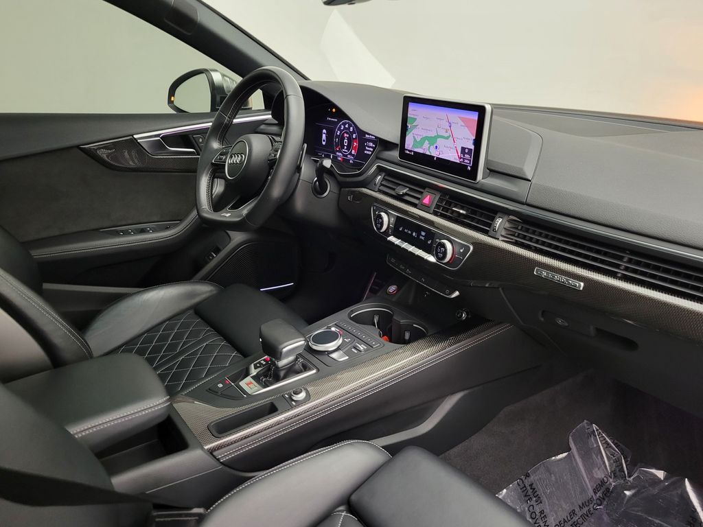 Thumbnail: 2018 Audi S5 - 14