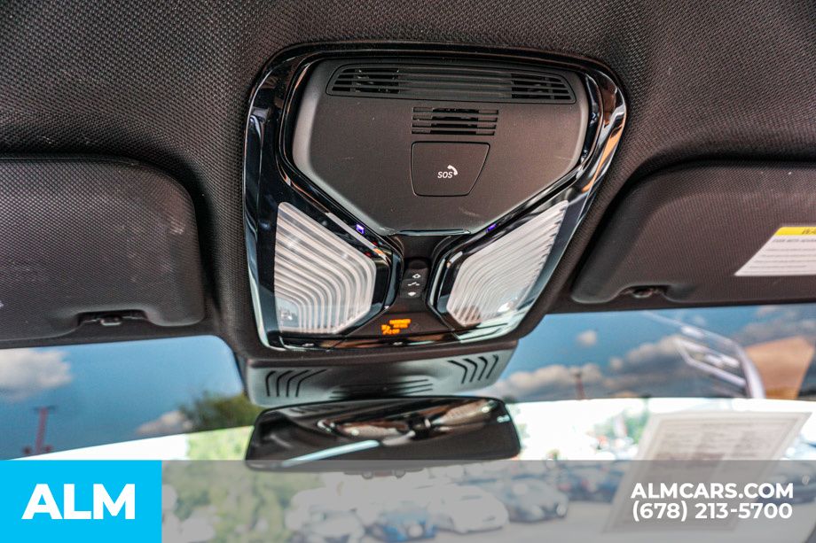Used 2022 White BMW xDrive30i image 34