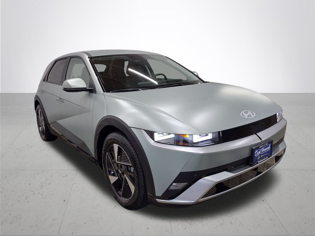 2026 Hyundai Ioniq 5 SEL photo 4