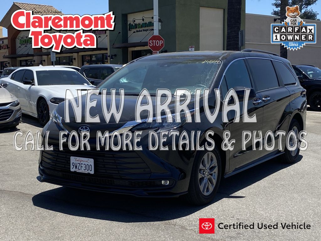 Midnight Black Metallic 2026 Toyota Sienna Minivan Front-Wheel Drive Continuously Variable Transmission