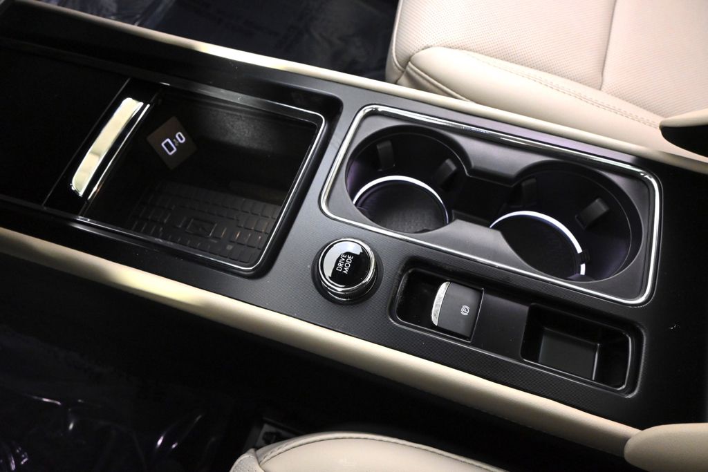 New 2026 White Lincoln Reserve image 32