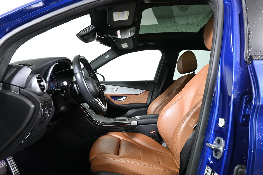 Thumbnail: 2022 Mercedes-Benz GLC - 3