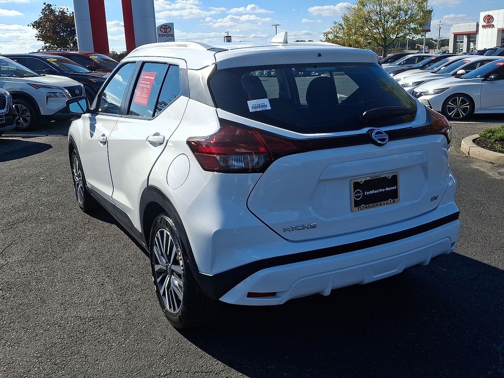 Thumbnail: 2021 Nissan Kicks - 4