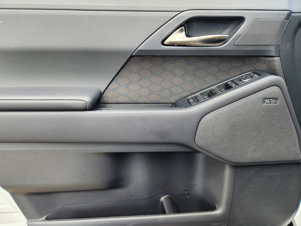 2025 Lexus GX 550 Luxury+ White at Westside Lexus