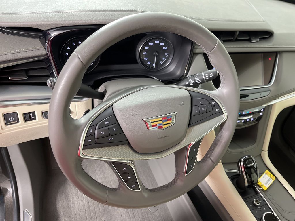 Thumbnail: 2020 Cadillac XT5 - 28