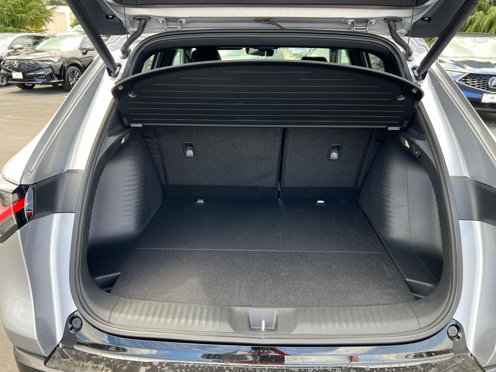 Thumbnail: 2025 Acura ADX - 24