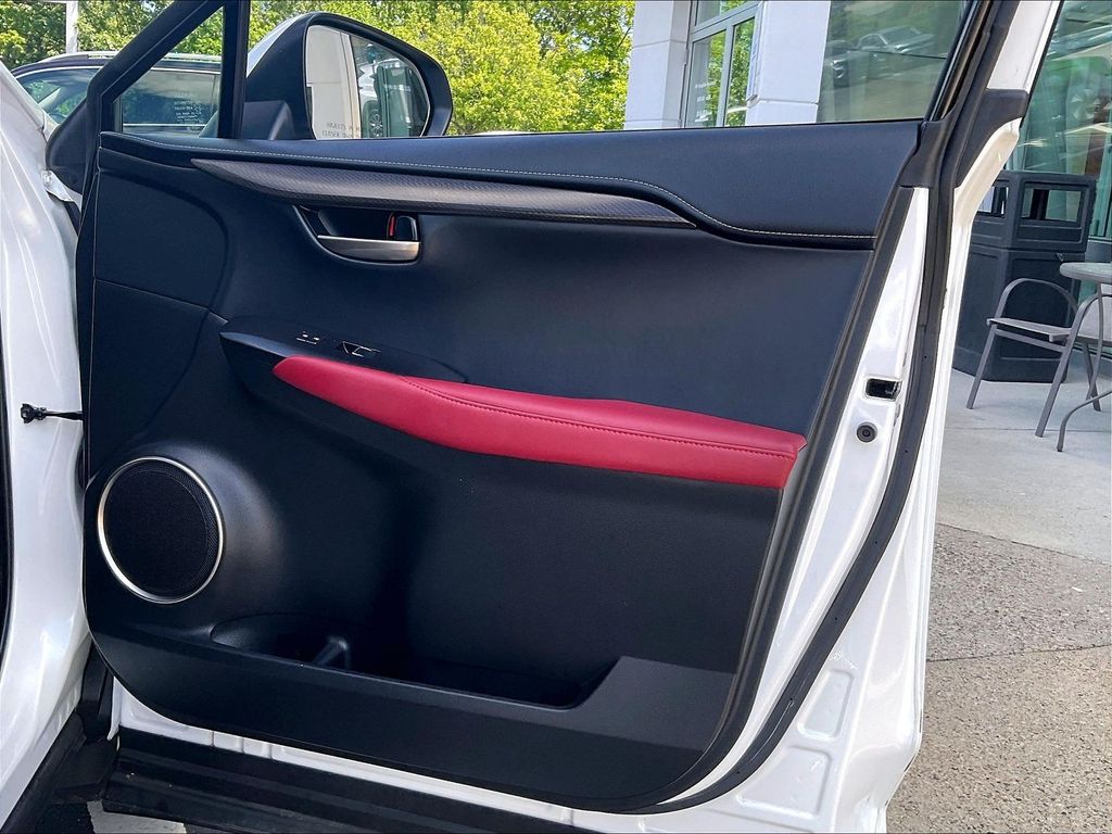 2021 Lexus NX — photo 12